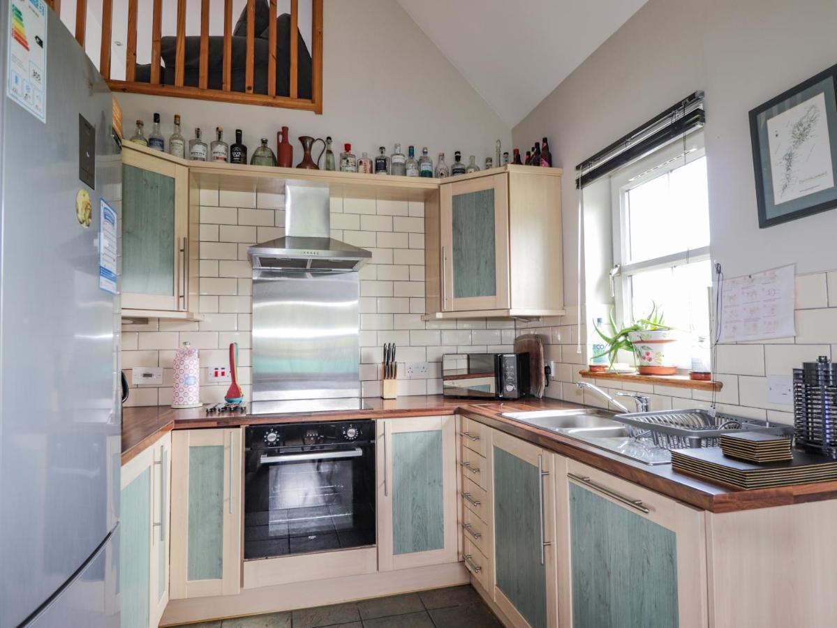 Ridge End Cottage Kilmaluag Eksteriør billede